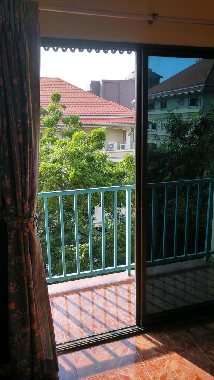 Guestpat Casabella Hotel Pattaya ภายนอก รูปภาพ